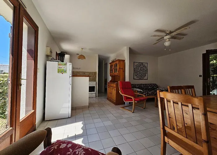 Calme à 300m De La à La Faute-sur-mer, 5 Pers, Jardin, Animaux Acceptés Sur Demande - Fr-1-476-30 *