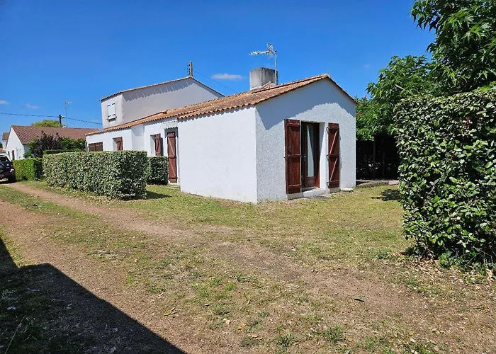 Hébergement de vacances Calme à 300m De La à La Faute-sur-mer, 5 Pers, Jardin, Animaux Acceptés Sur Demande - Fr-1-476-30